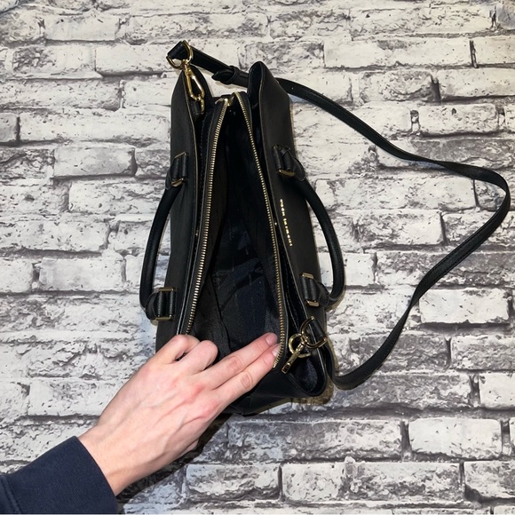 Michael Kors Crossbody Bag - Picture 2 of 6